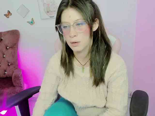 ZooeyBelair webcam