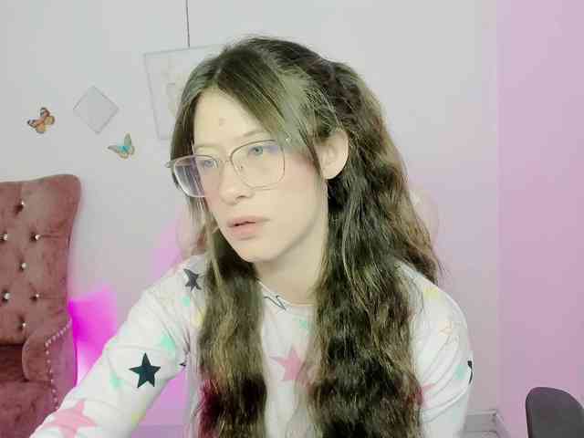 ZooeyBelair webcam