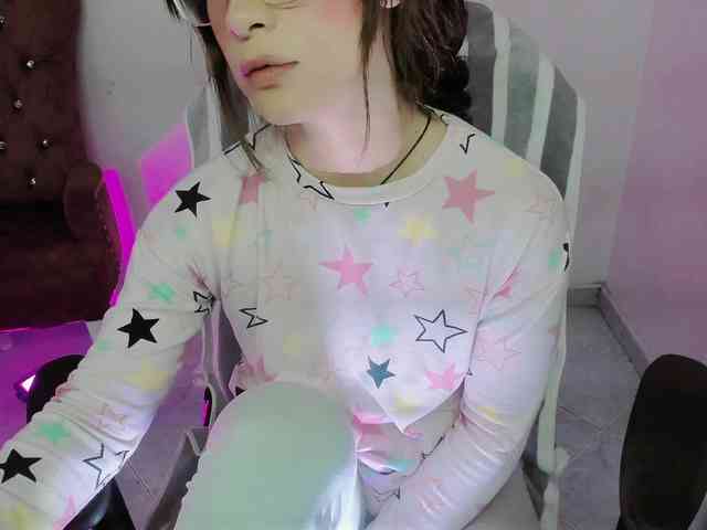 ZooeyBelair webcam