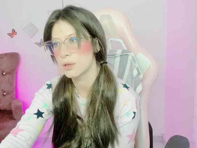 ZooeyBelair webcam