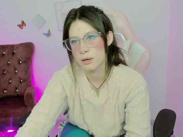 ZooeyBelair webcam