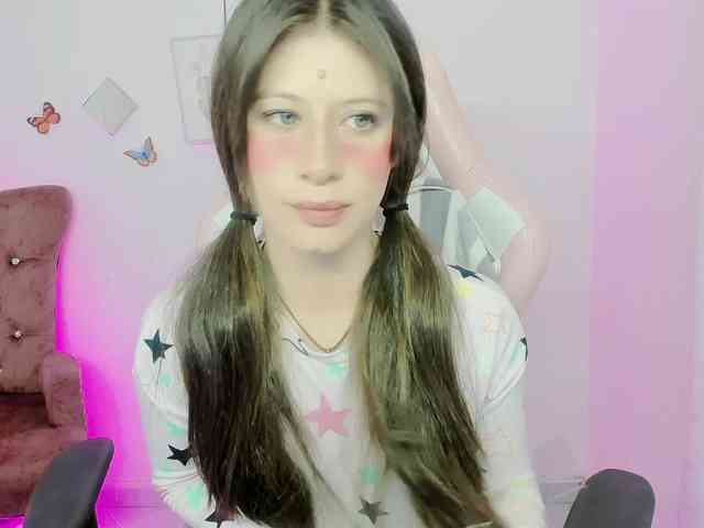 ZooeyBelair webcam