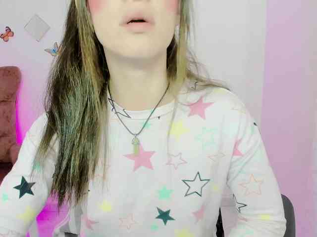 ZooeyBelair webcam