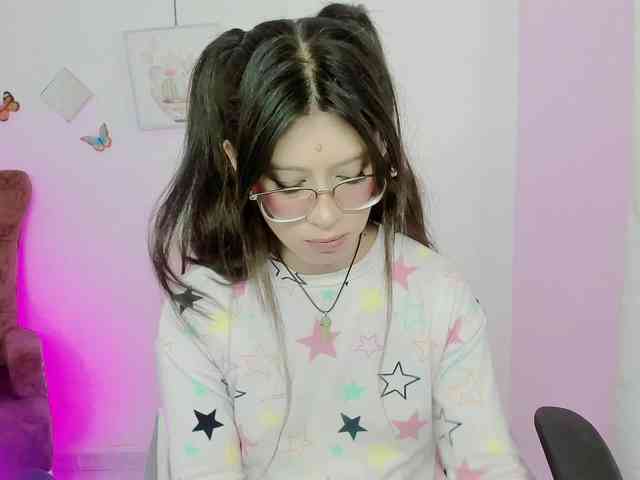ZooeyBelair webcam
