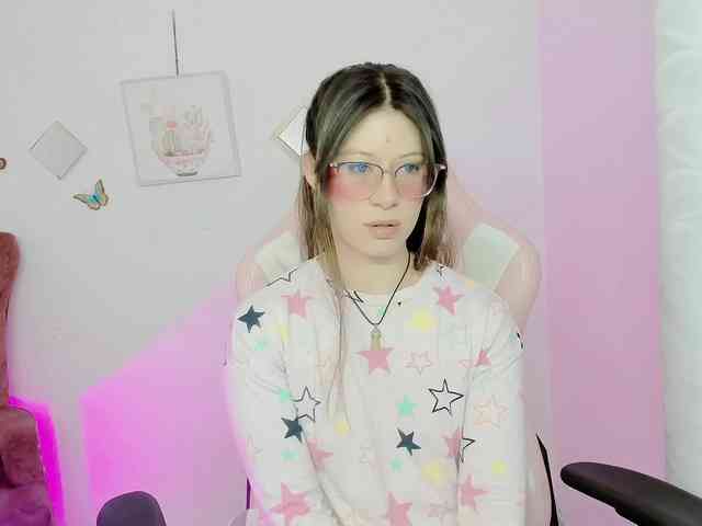 ZooeyBelair webcam