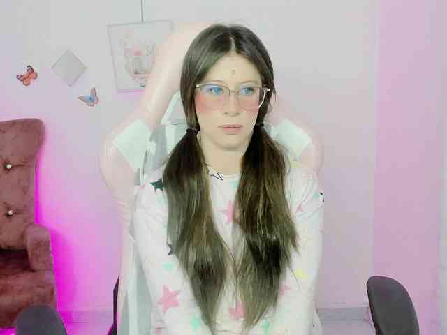ZooeyBelair webcam