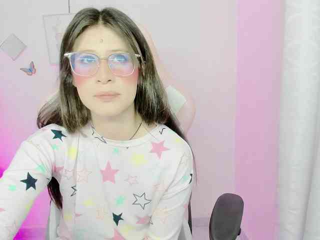 ZooeyBelair webcam