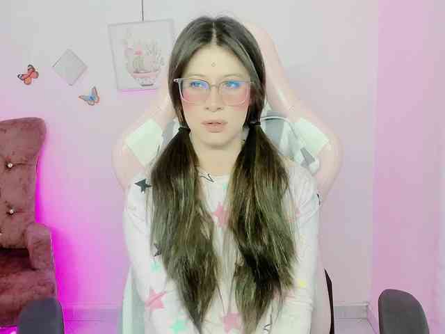 ZooeyBelair webcam