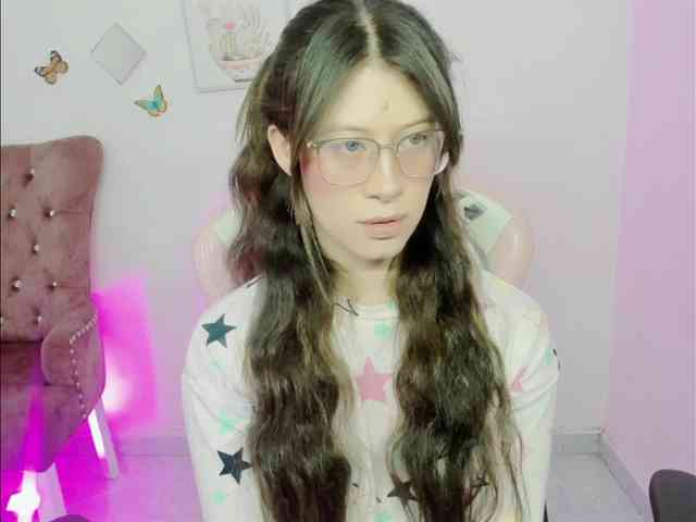ZooeyBelair webcam