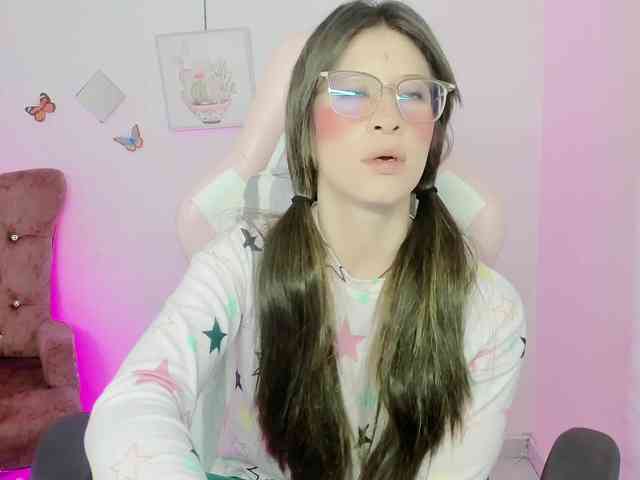 ZooeyBelair webcam