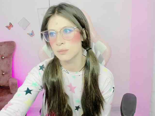 ZooeyBelair webcam
