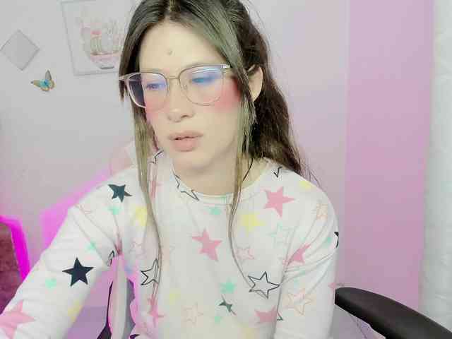ZooeyBelair webcam