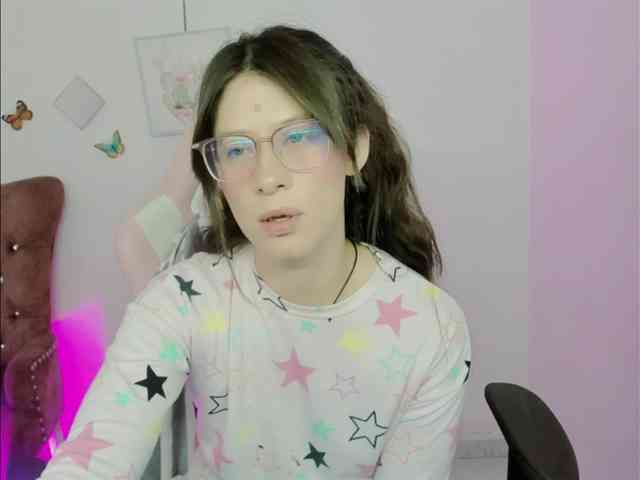 ZooeyBelair webcam