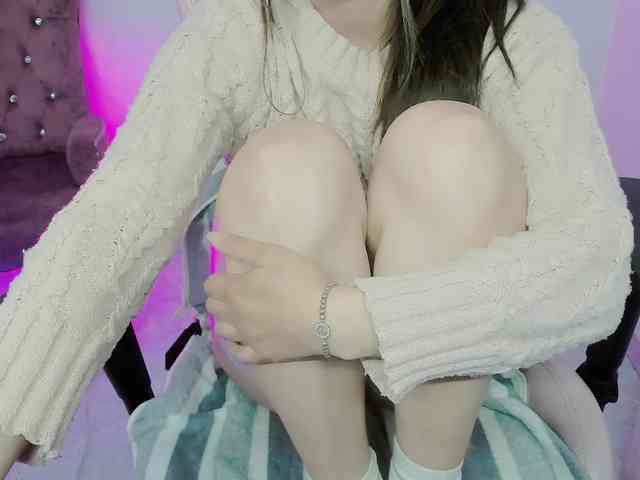 ZooeyBelair webcam
