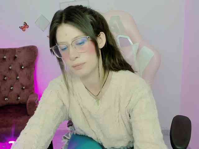 ZooeyBelair webcam