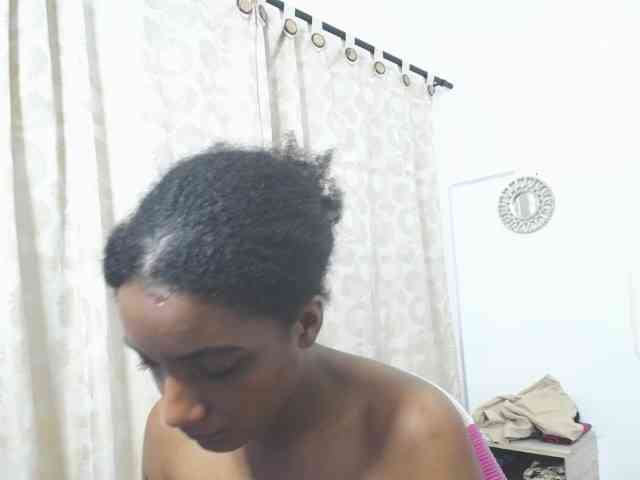 CattleyaHotGirl webcam