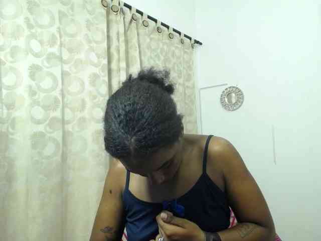 CattleyaHotGirl webcam