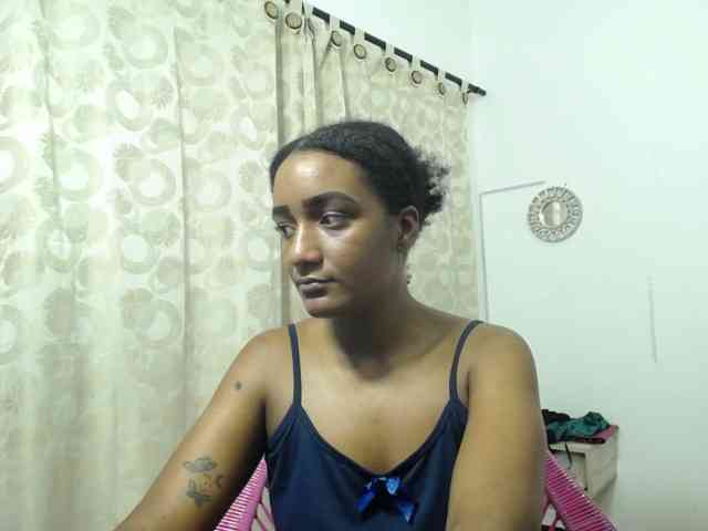 CattleyaHotGirl webcam