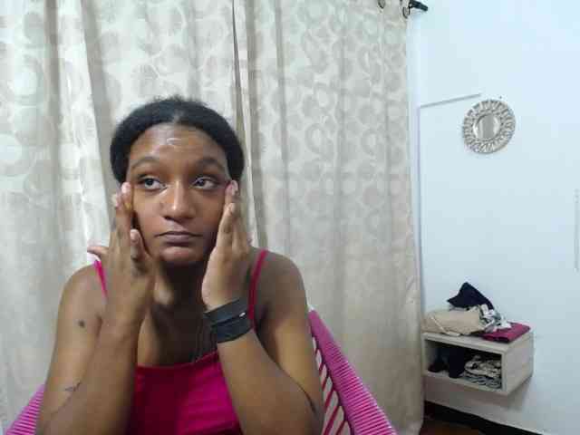 CattleyaHotGirl webcam