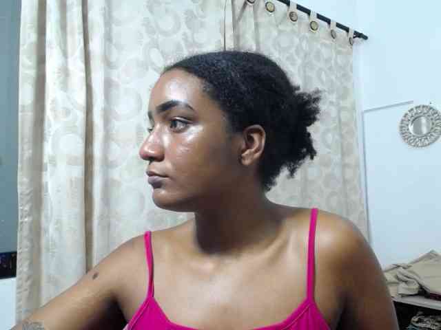 CattleyaHotGirl webcam