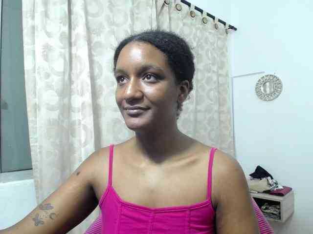 CattleyaHotGirl webcam