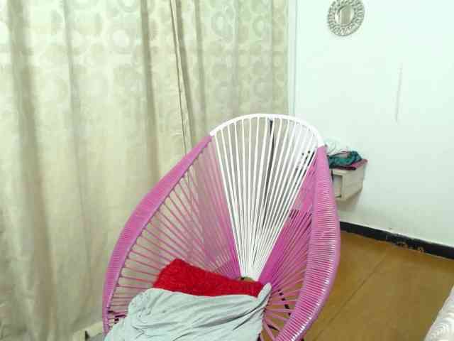 CattleyaHotGirl webcam