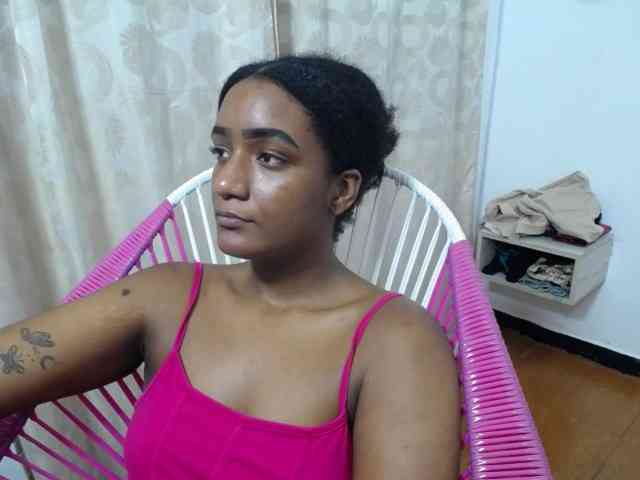 CattleyaHotGirl webcam