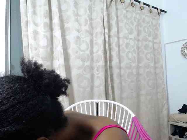 CattleyaHotGirl webcam