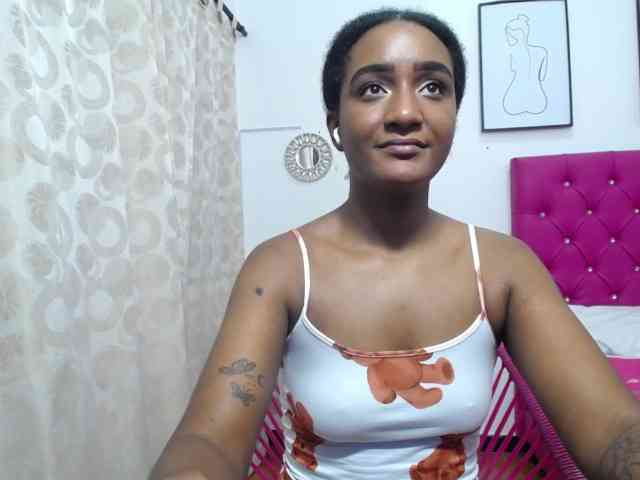 CattleyaHotGirl webcam