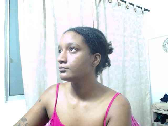 CattleyaHotGirl webcam