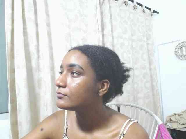 CattleyaHotGirl webcam