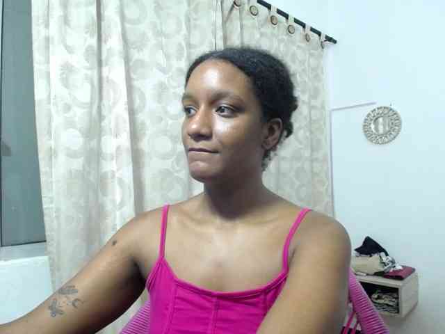 CattleyaHotGirl webcam