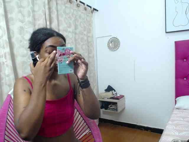 CattleyaHotGirl webcam