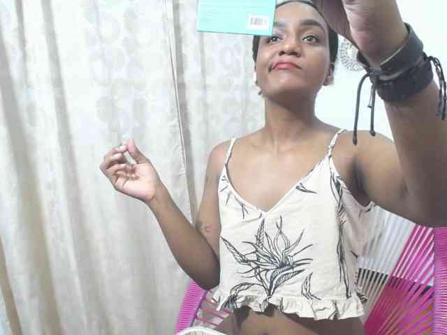 CattleyaHotGirl webcam