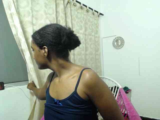 CattleyaHotGirl webcam