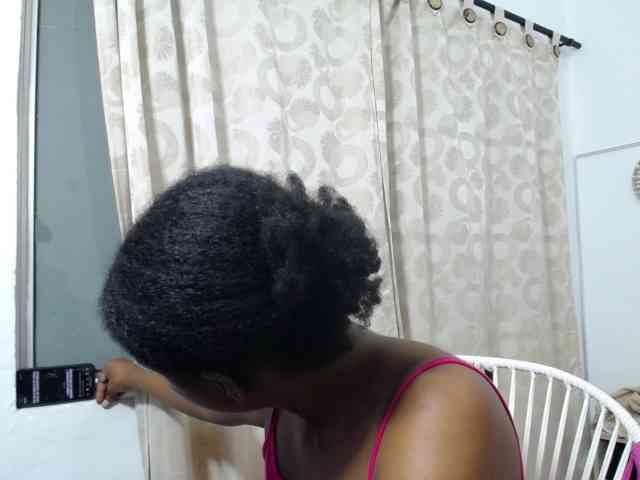 CattleyaHotGirl webcam