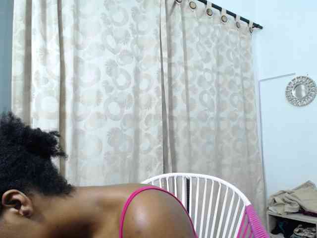 CattleyaHotGirl webcam