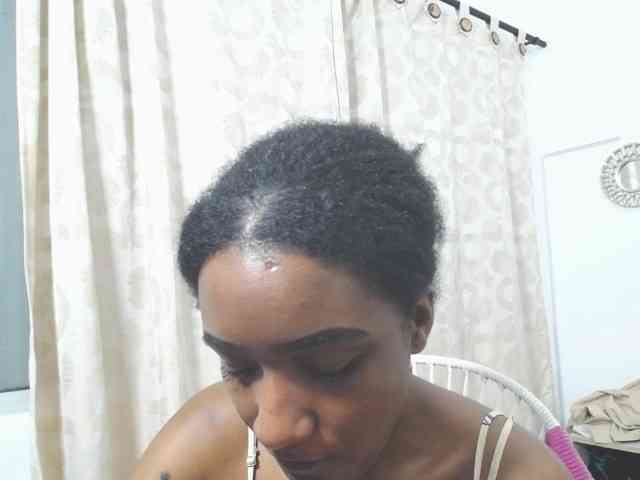 CattleyaHotGirl webcam