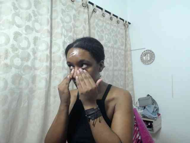 CattleyaHotGirl webcam