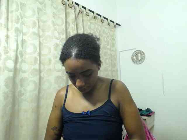 CattleyaHotGirl webcam