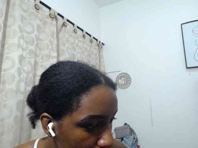 CattleyaHotGirl webcam