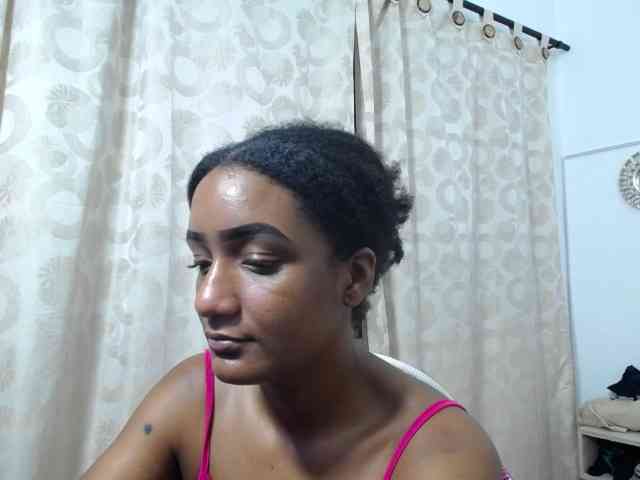 CattleyaHotGirl webcam