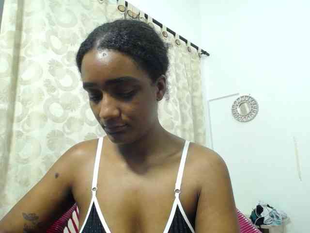 CattleyaHotGirl webcam