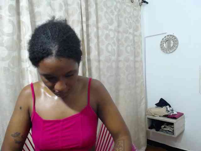 CattleyaHotGirl webcam