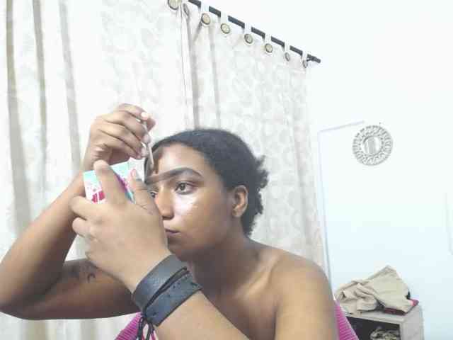 CattleyaHotGirl webcam