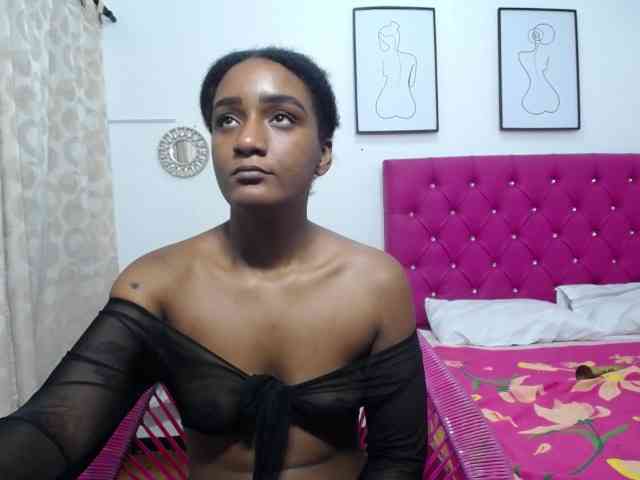 CattleyaHotGirl webcam