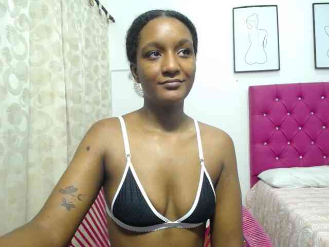CattleyaHotGirl webcam