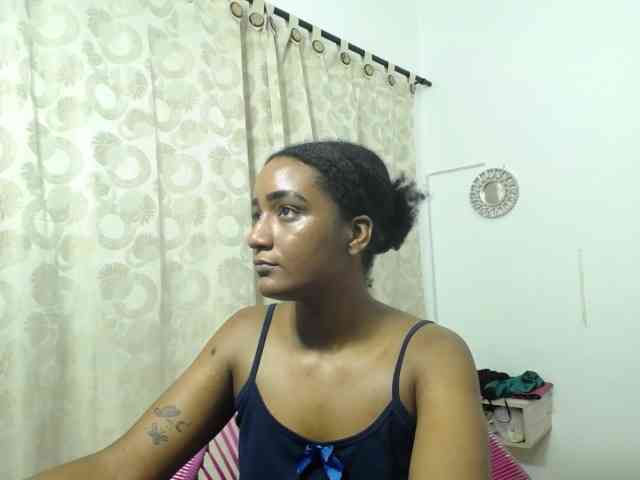CattleyaHotGirl webcam