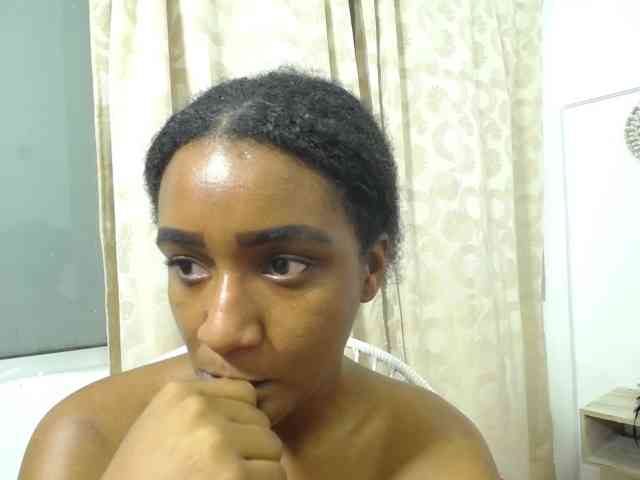 CattleyaHotGirl webcam