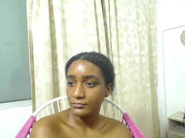 CattleyaHotGirl webcam